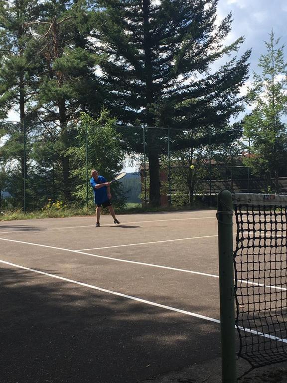 Tennisplatz (kostenlose Nutzung)