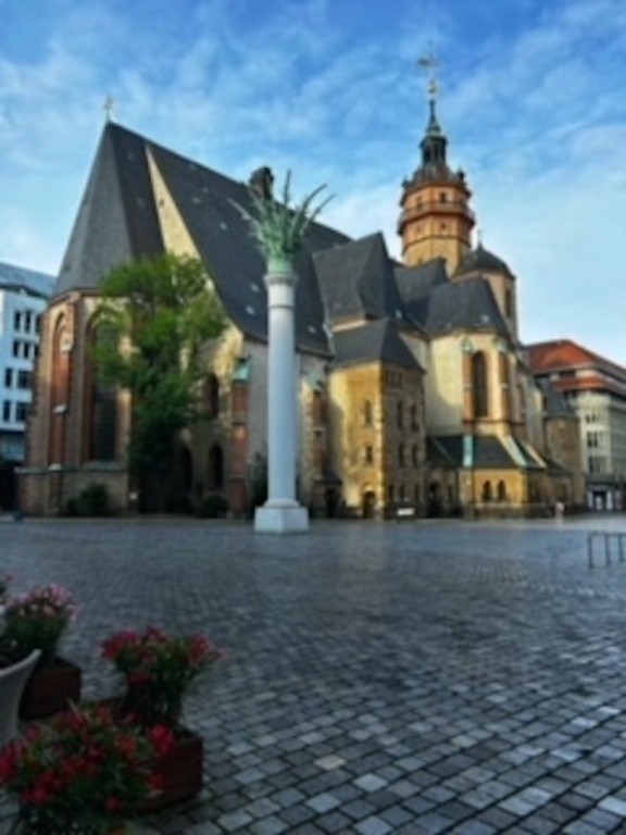Platz der Friedl. Revolution mit Nikolaikirche Leipzig/ place of the peaceful revolution with St. Nikolai church