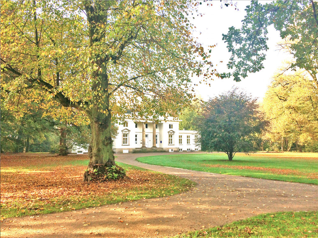 Klassizistisches Landhaus im Hirschpark