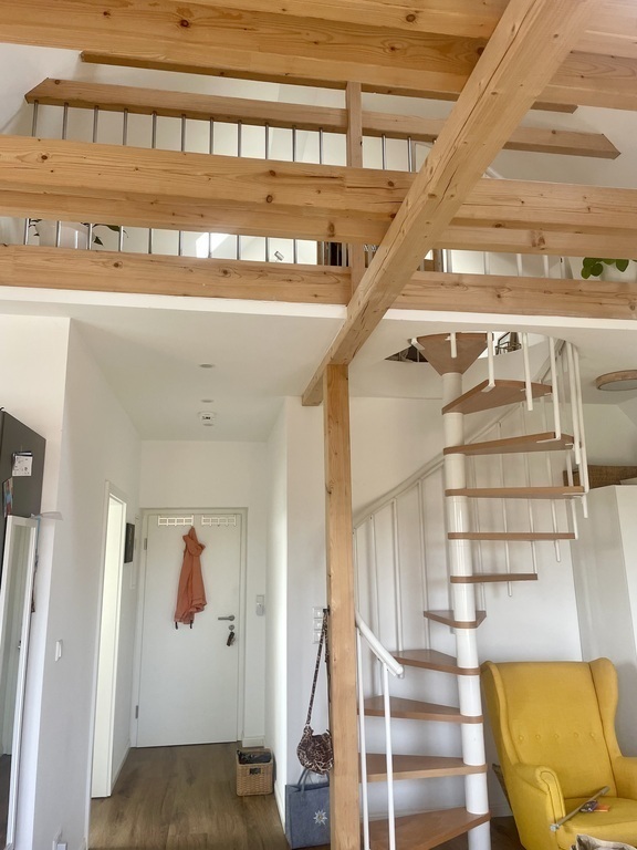 Treppe zum Schlafbereich