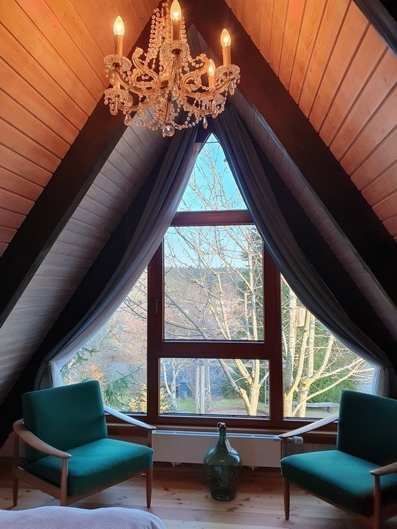 Sitzgelegenheit im Doppelbettzimmer