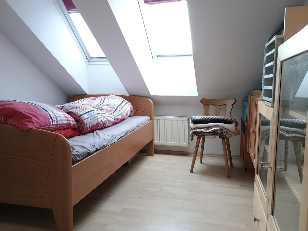 Bedroom kids (1) - third bed ( 200cm x 120cm )