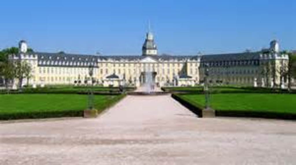 Karlsruhe Castle - Badenian State Museum