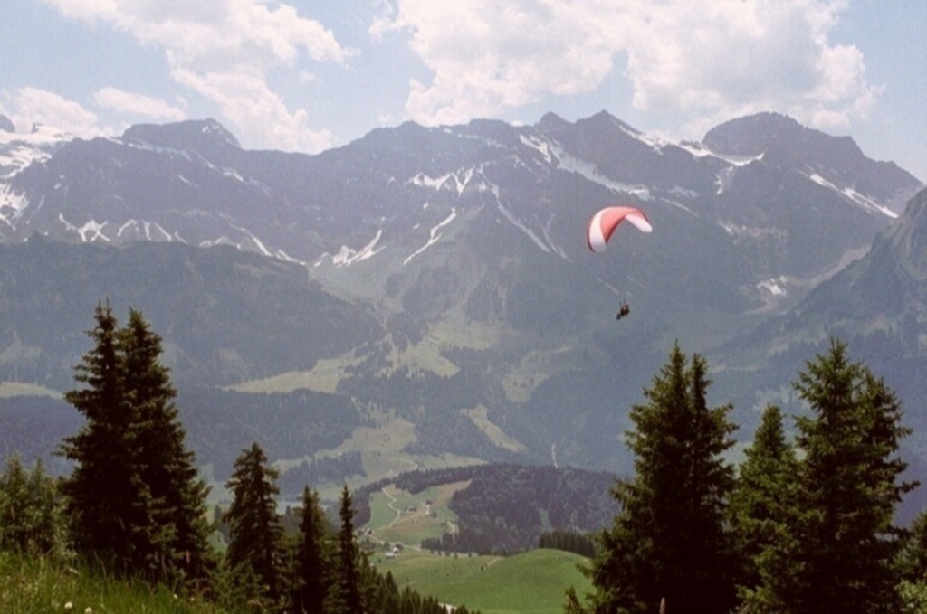 paragliding in Switzerland
