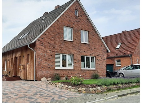 Haus Straßenansicht