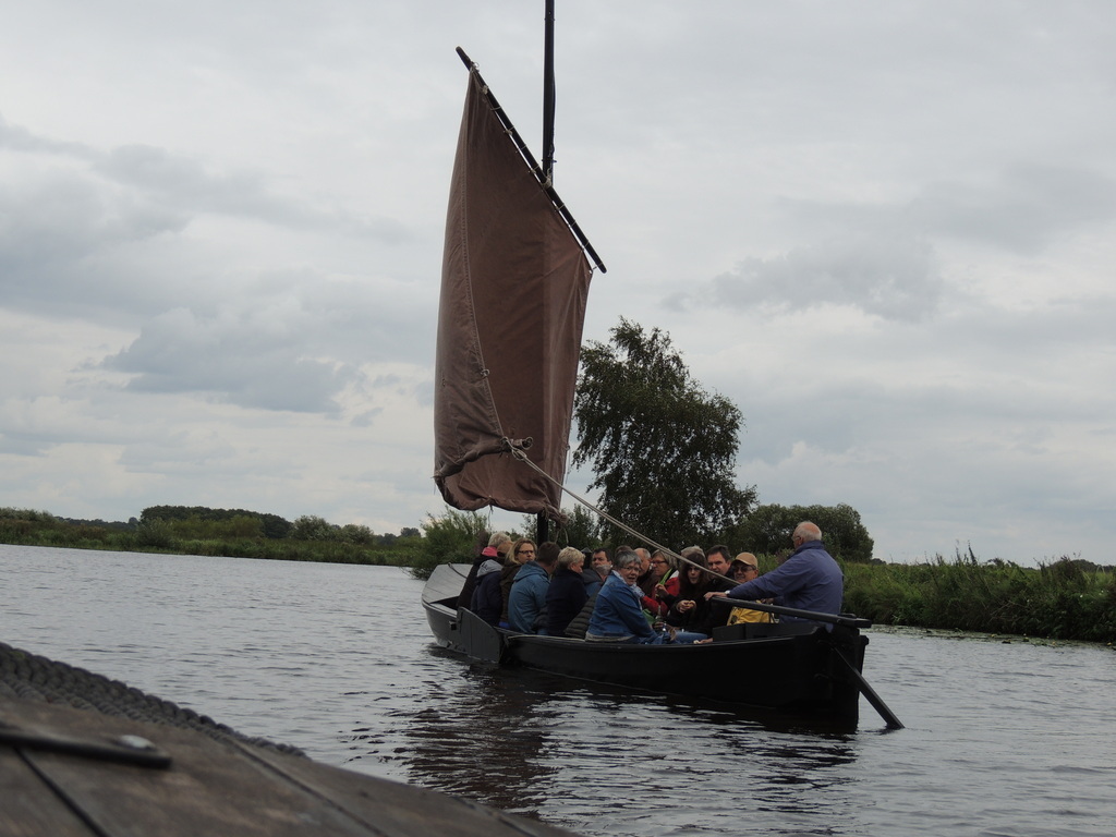 Torfkahnfahrt auf der Hamme