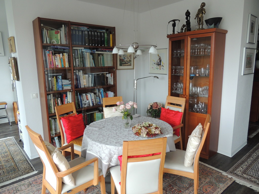 Living room dining area