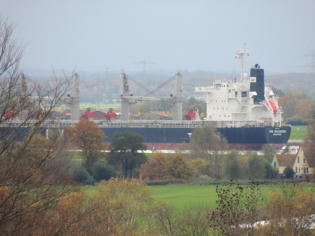 View from the roof terrace to the Weser - Blick von unserer Dachterasse zur Weser 