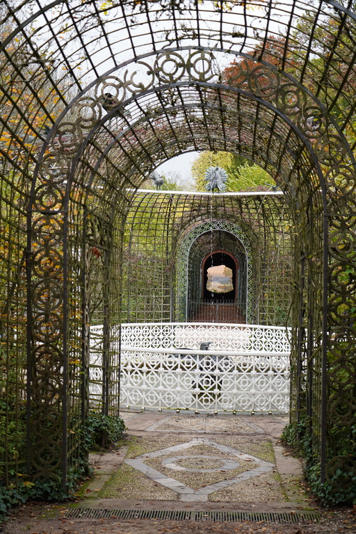 Schwetzingen park "end of the world"