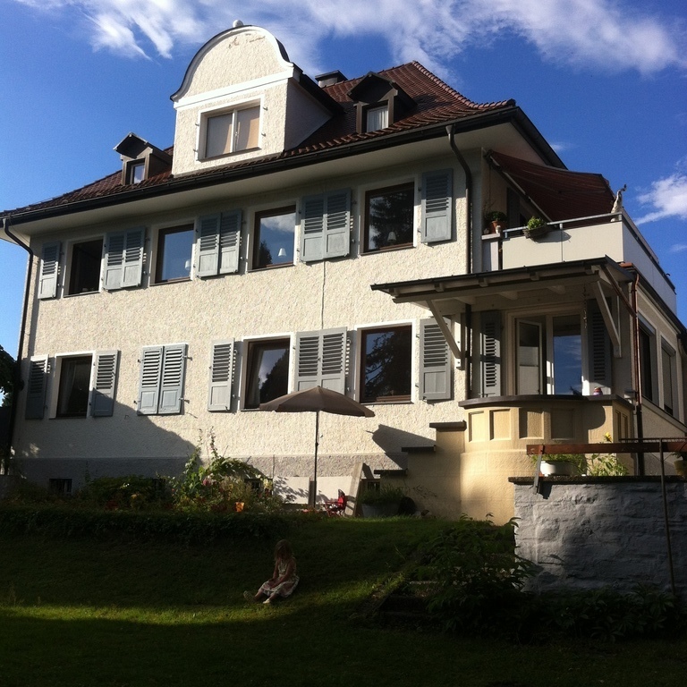 Wir wohnen im Erdgeschoss