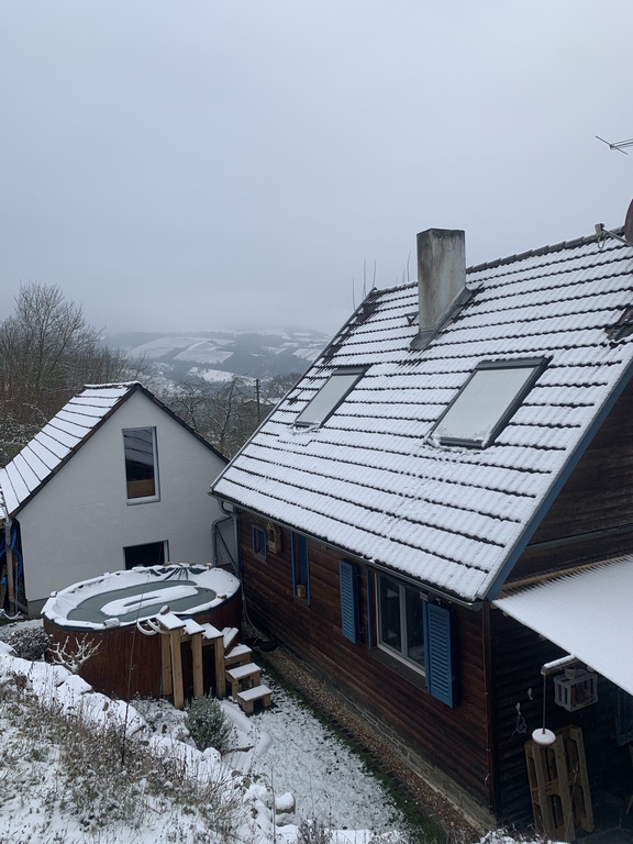 Main house, Pool and barn 