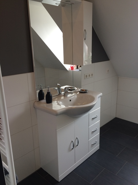 upstairs bathroom with shower