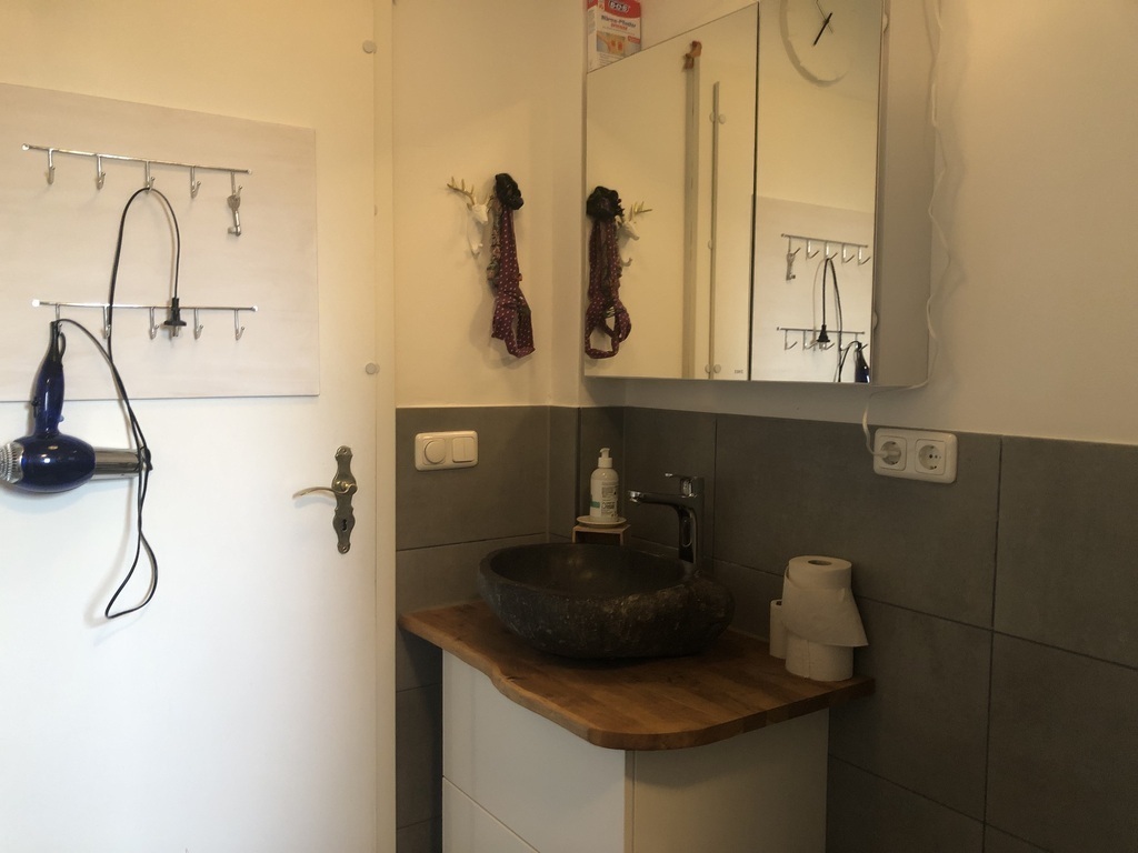 bathroom ground floor