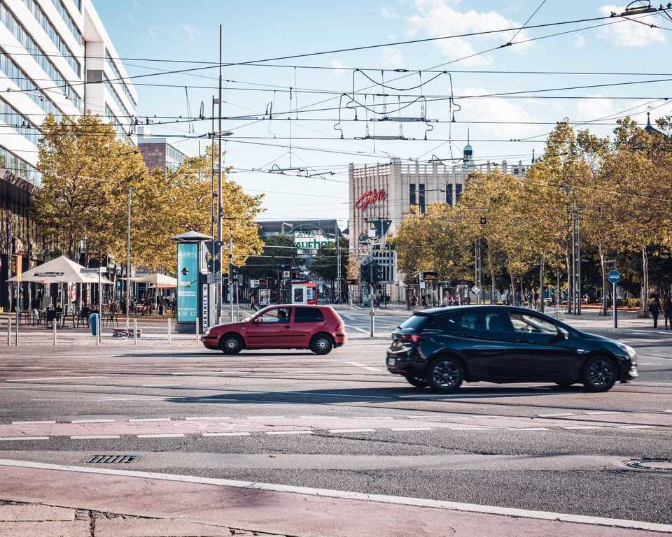 the center of Chemnitz, 26 minutes on foot, 2 km from our house, 5 minutes by bus.