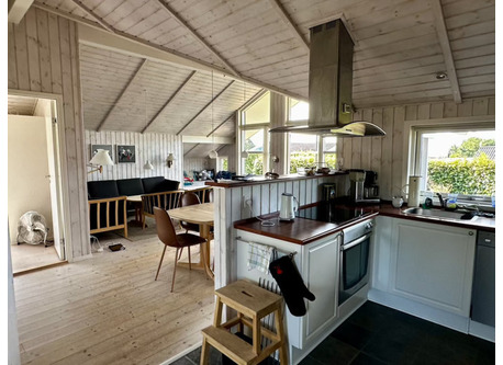 offener Wohn- und Küchenbereich