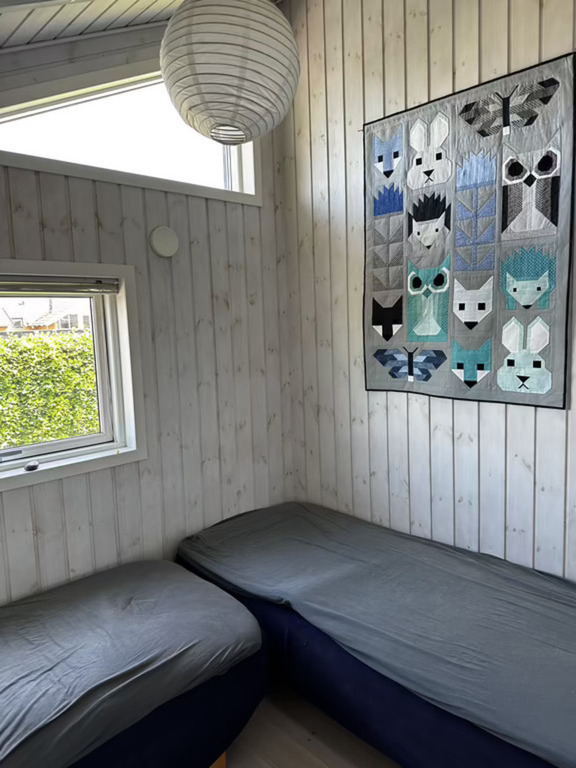 Schlafzimmer 3 mit zwei Einzelbetten