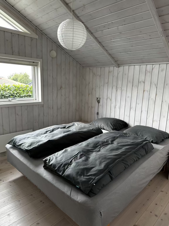 Schlafzimmer 2 mit Doppelbett
