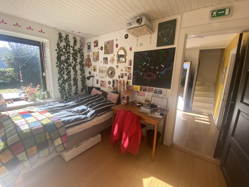 Teenage room A