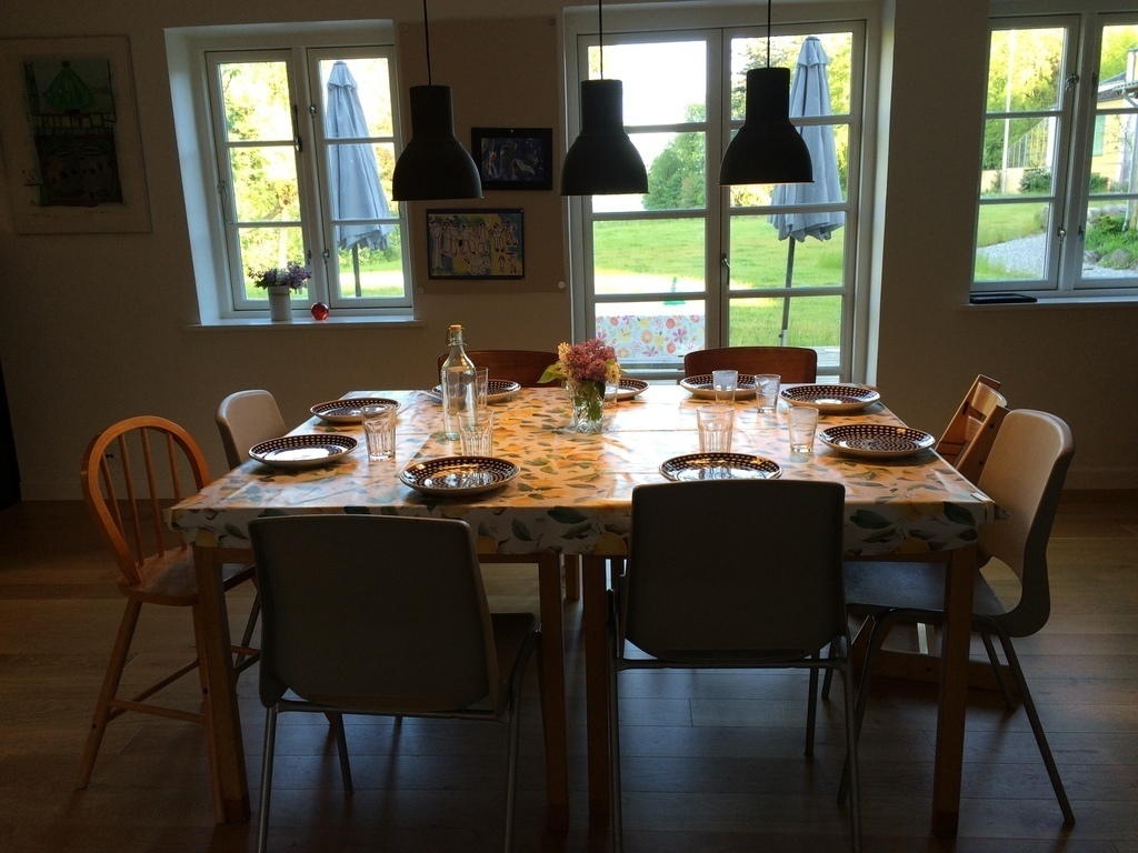 Dining in the kitchen 