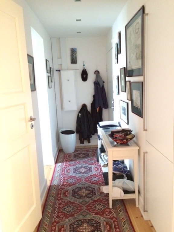 Hallway towards entrance