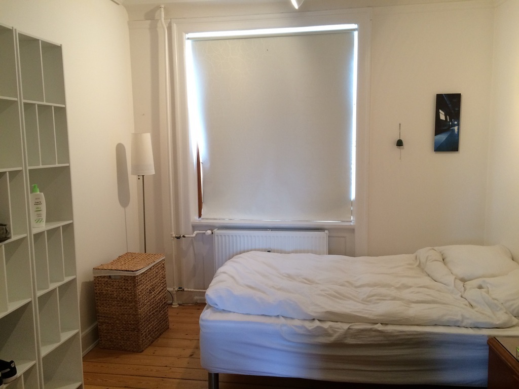 Secondary bedroom