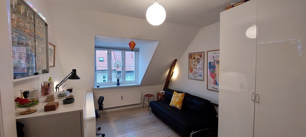 Bedroom 2 (double sofa bed)