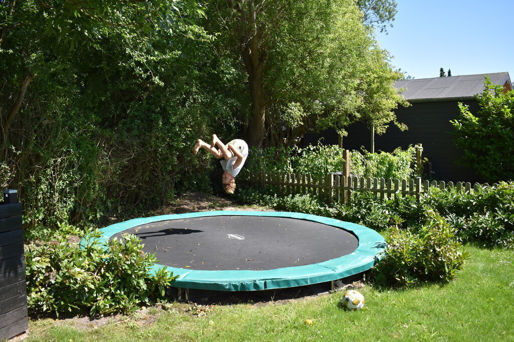 Trampoline