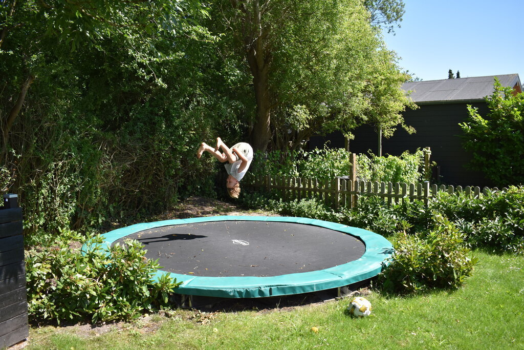 Trampoline