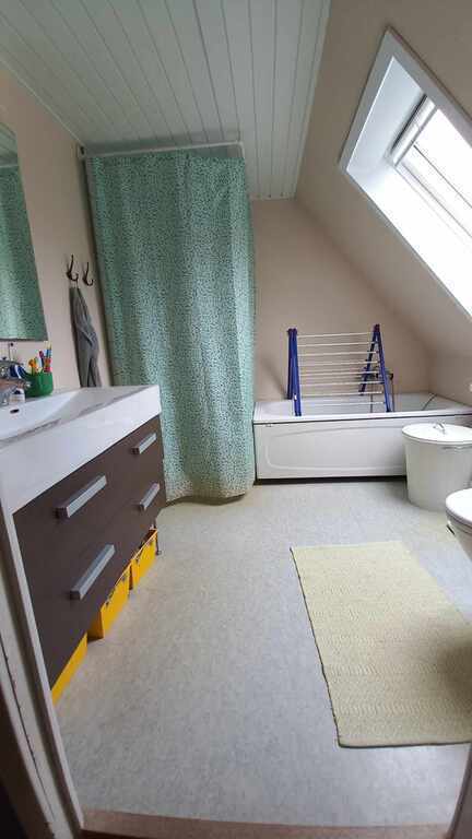 Badeværelse 1. sal/Bath and toilet upstairs/Badezimmer 1. Stock