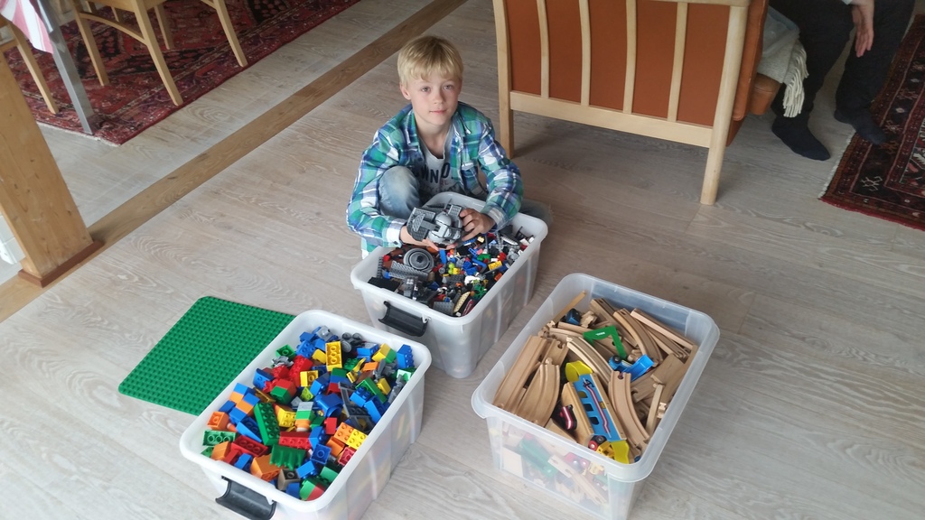 Lots of Lego, Duplo and Brio to play with