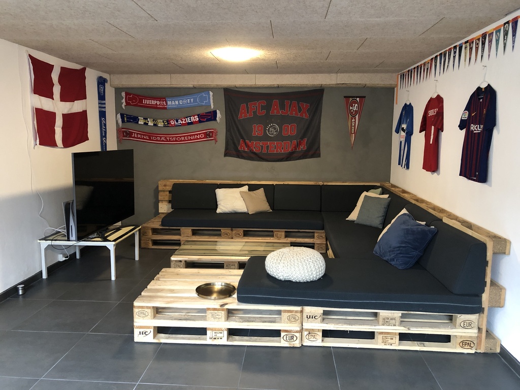 "Man Cave", basement
