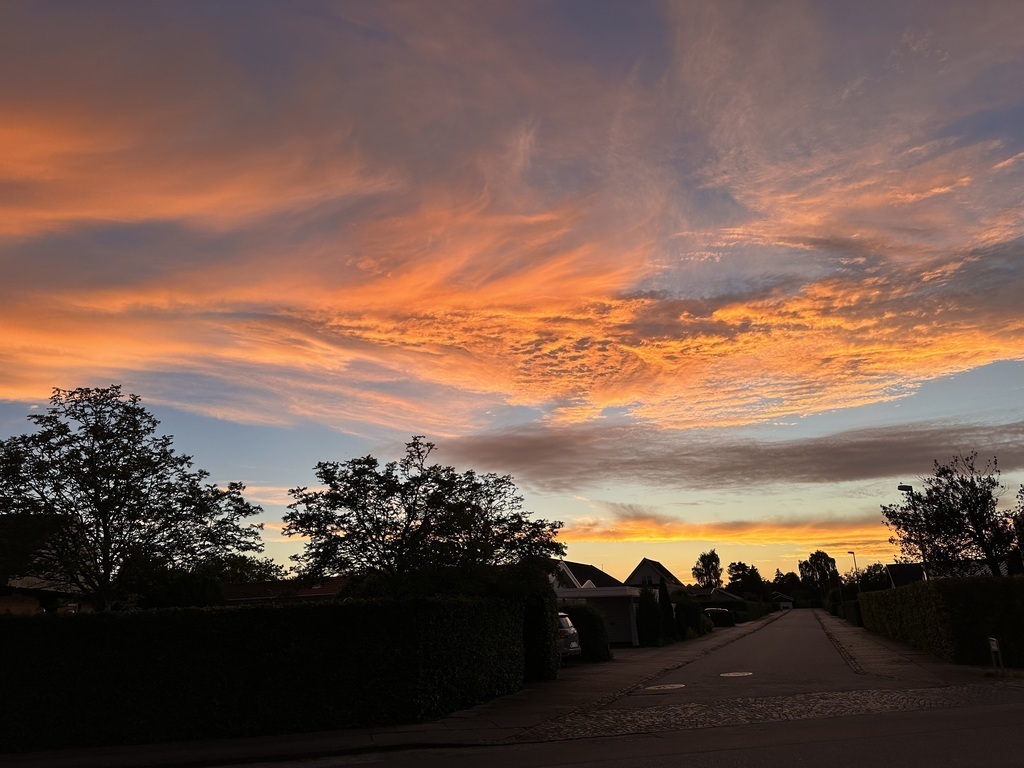 Front garden often view to fantastic sunsets