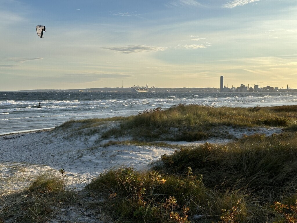 Kitesurfing Oct. 2024