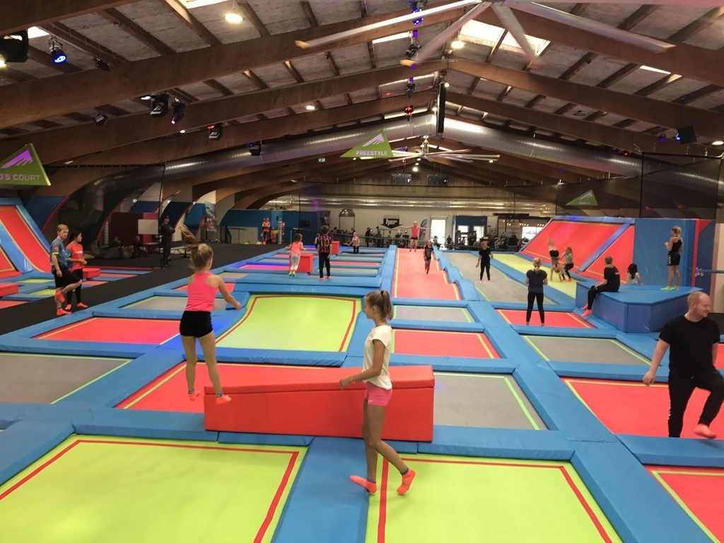 Rush - indoor trampoline parc (20 min by car)