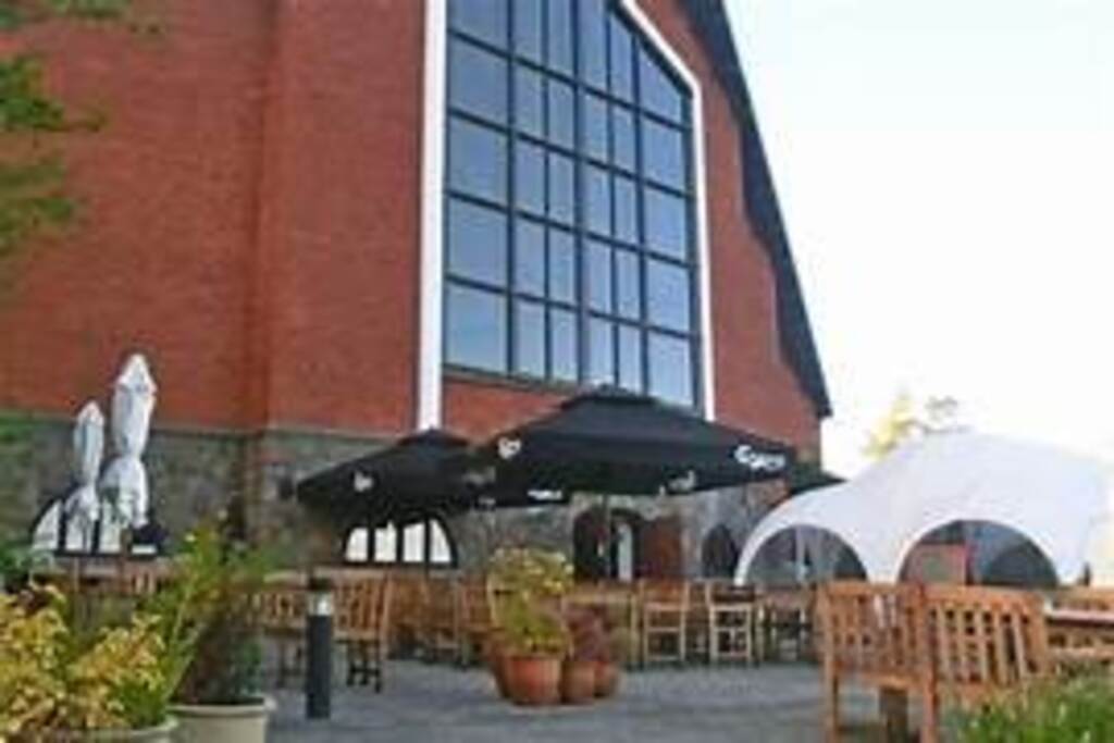 Hempel glasmuseum og cafe