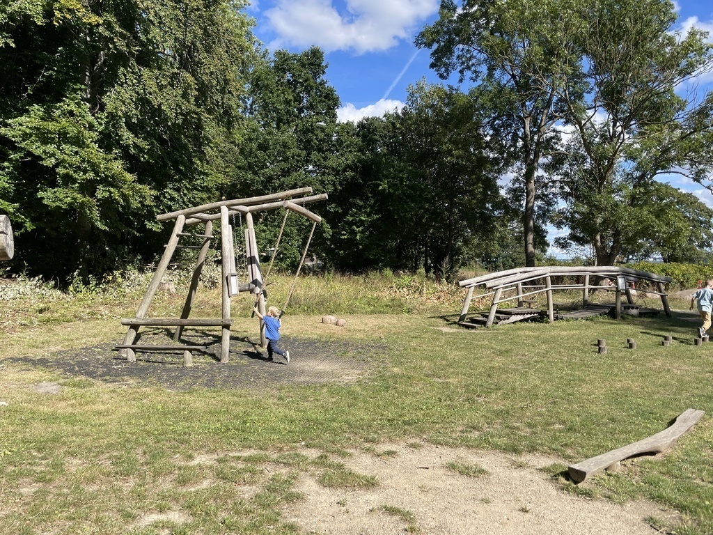 Outdoor gym / playground in the forest (5 min walk)