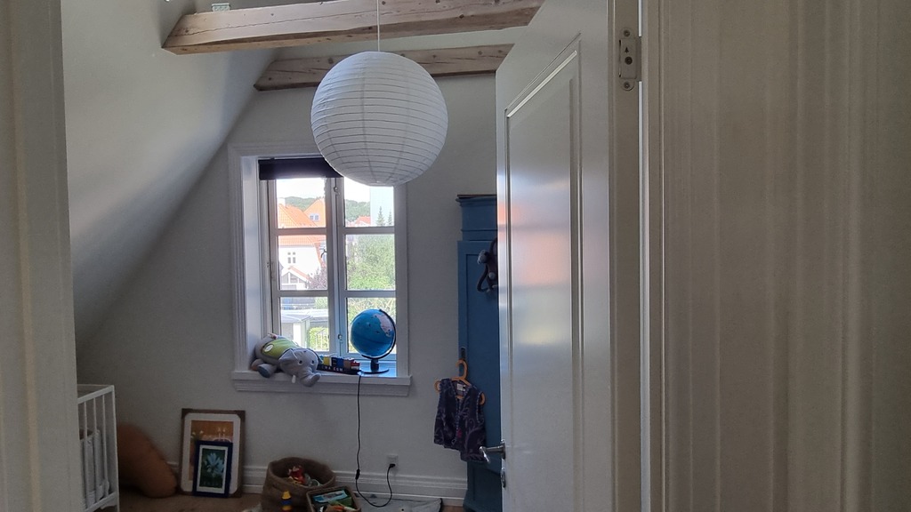 Kids' room 1/2