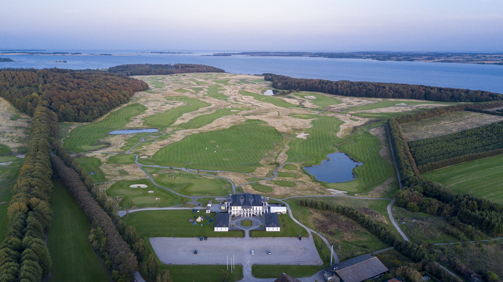 Stensballe golf and padeltennis (10 min)