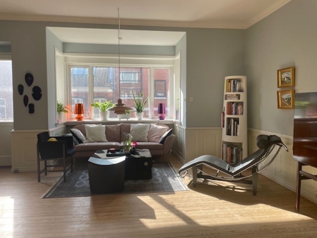 Bay window in livingroom