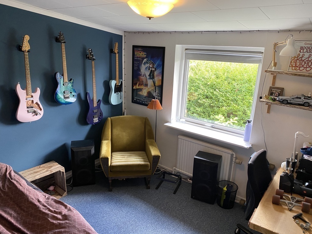 Rubens room with single bed