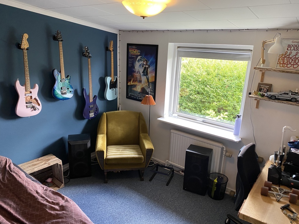 Rubens room with single bed