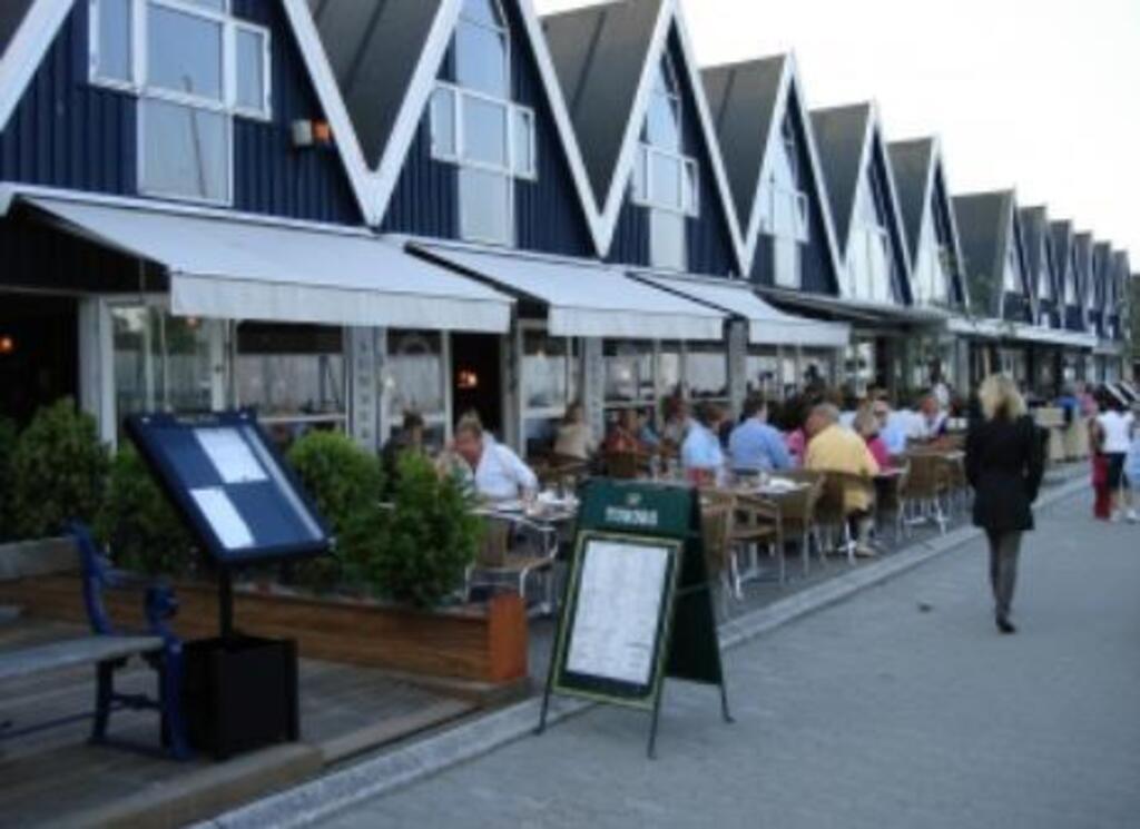 Restaurants and shops in Rungsted Marina