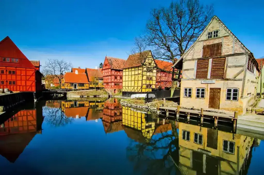 Den gamle by is an excellent open air museum. dengamleby.dk