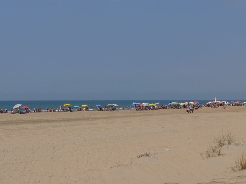  Beach 2 minutes walk to the  flat 