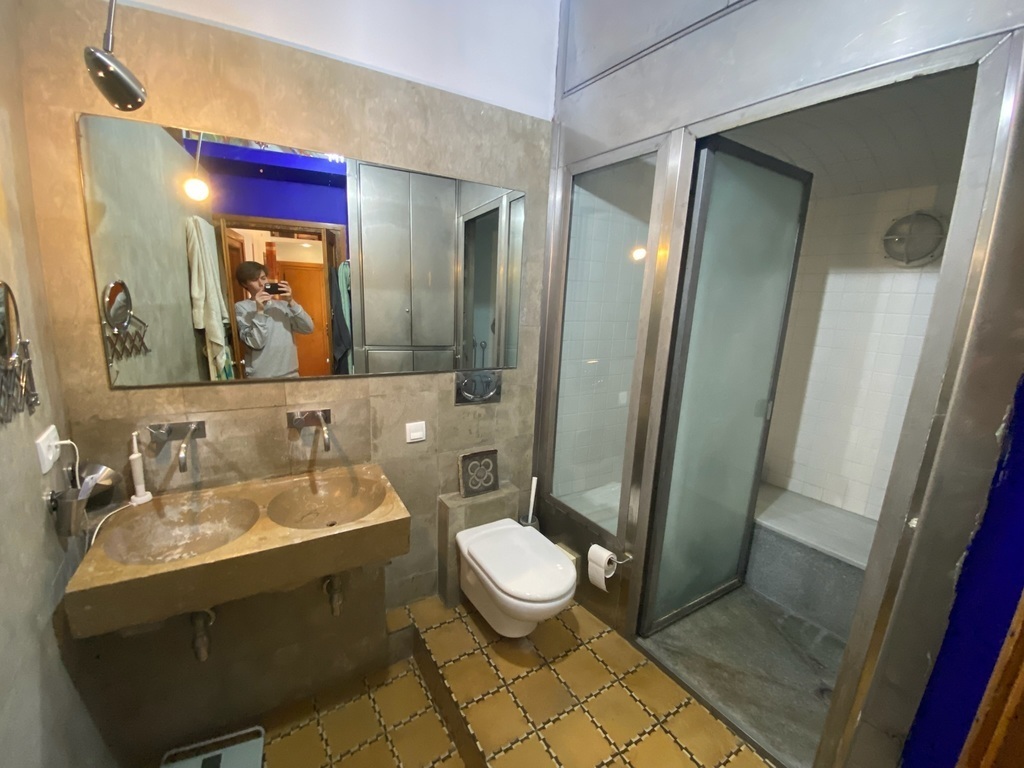 (Upstairs) Bathroom 1, with shower / steam room - 1/2