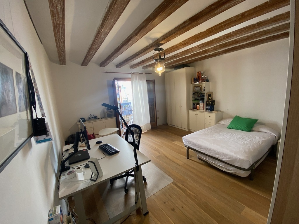 (Dowstairs) Bedroom 2, with balcony and working space - 1/3