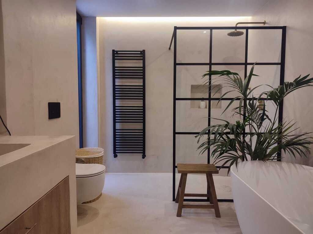 Bathroom in suite