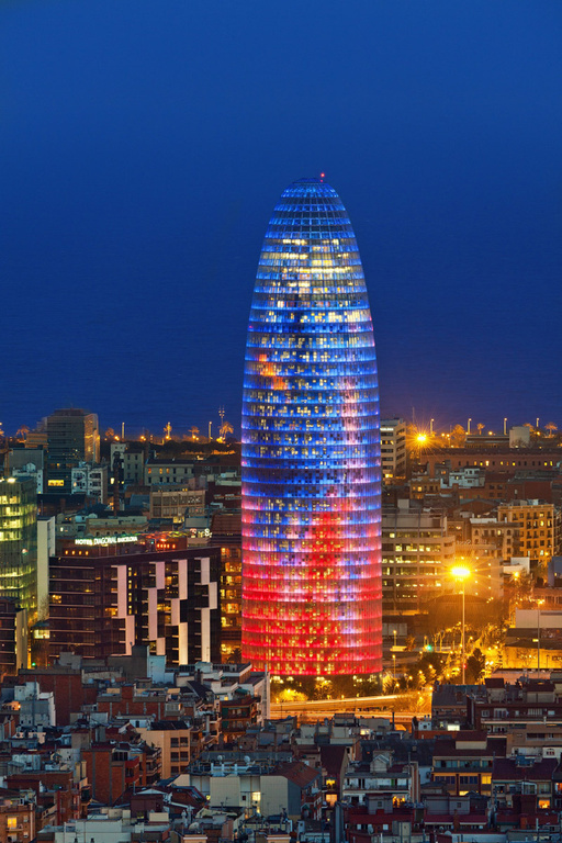 Barcelona (1 h.), Torre Agbar