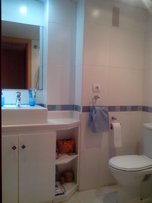 Bath room 2, for the main bed room.