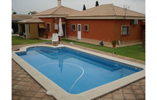 Private swimming pool.More pictures available if you visit our list from Intervac